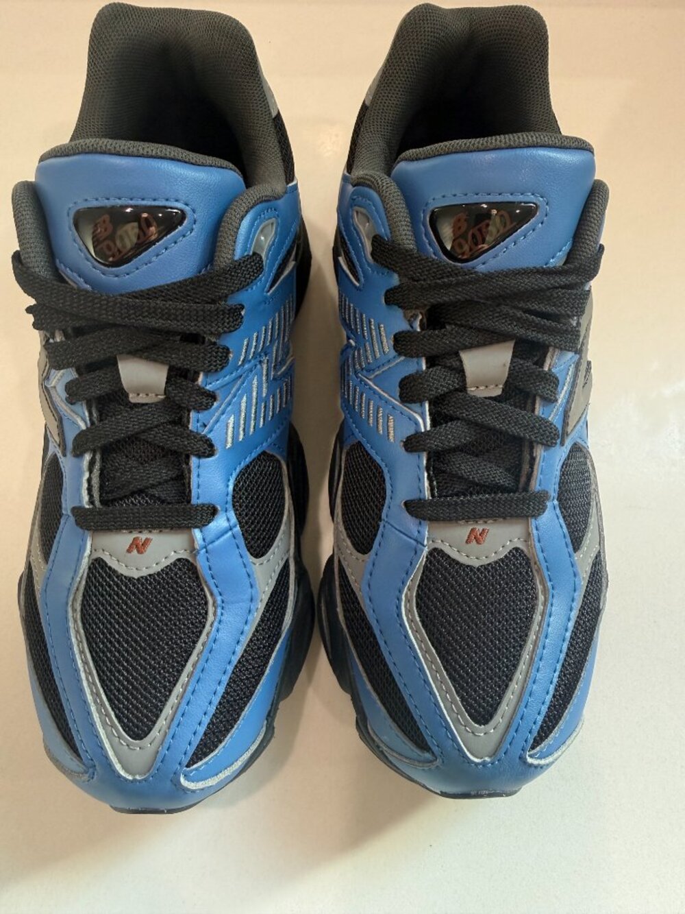 New Balance 9060 Blue Black Sneakers Women’s 8.5 - Picture 2 of 5